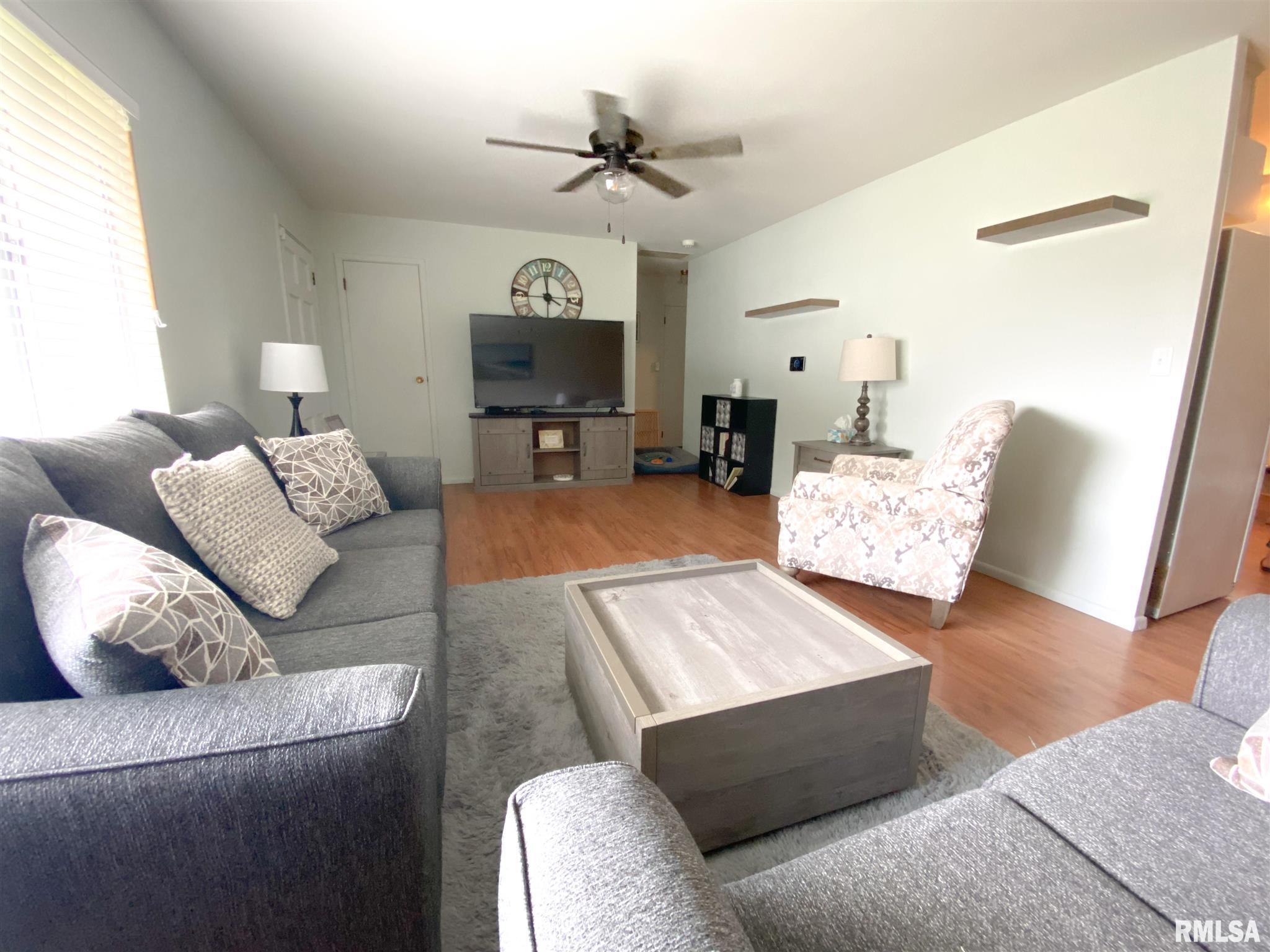 2405 Devonshire Road Springfield, IL 62703 - Photo 5 of 22