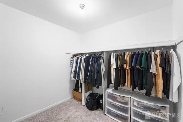 $460,000 | 158 Henderson Place, East Windsor, NJ 08520