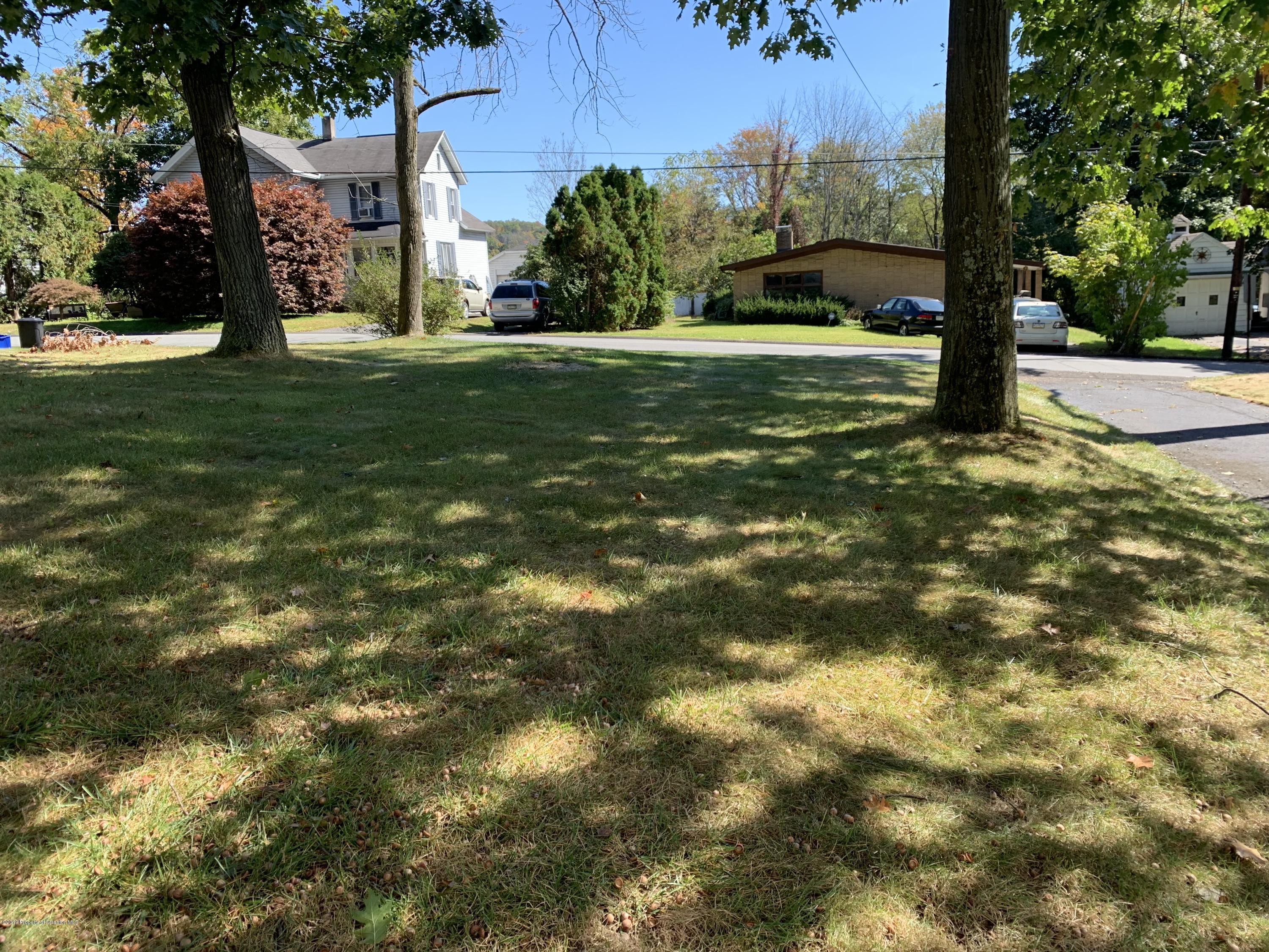 107 Upper Knapp Road Clarks Summit, PA 18411 - Photo 4 of 22 Gallery Image 4