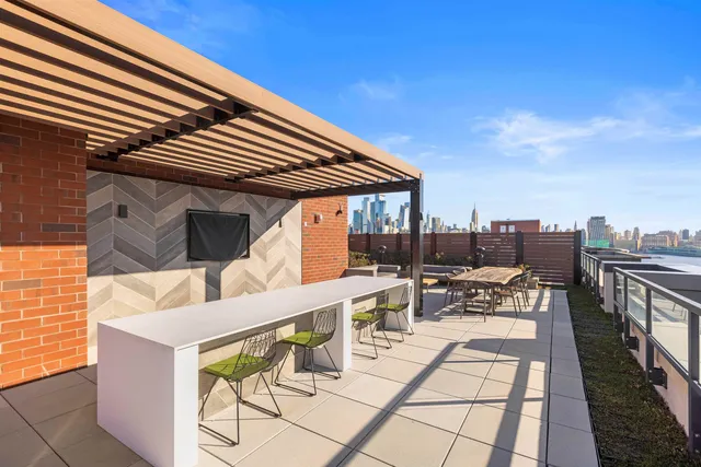 $949,000 | 1000 Maxwell Lane, Unit 11I, Hoboken, NJ 07030