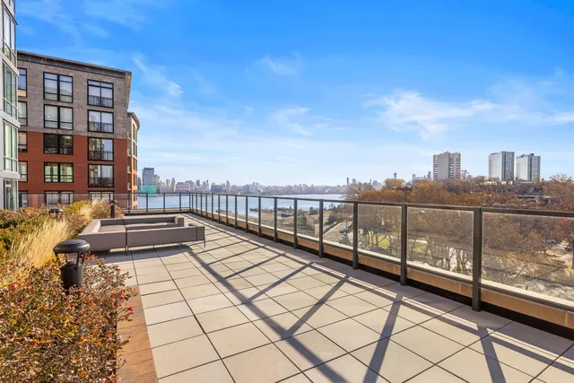 $949,000 | 1000 Maxwell Lane, Unit 11I, Hoboken, NJ 07030