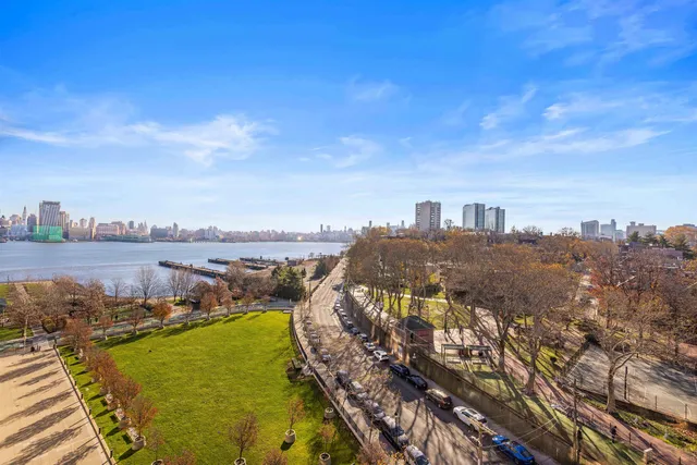 $949,000 | 1000 Maxwell Lane, Unit 11I, Hoboken, NJ 07030