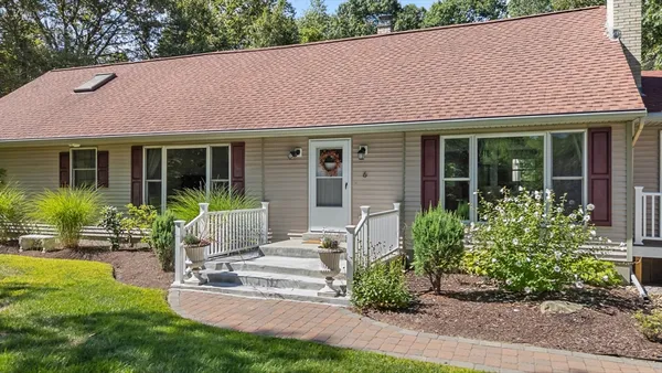 $599,000 | 6 Sunrise Avenue, Auburn, MA 01501
