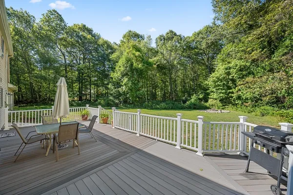 $599,000 | 6 Sunrise Avenue, Auburn, MA 01501