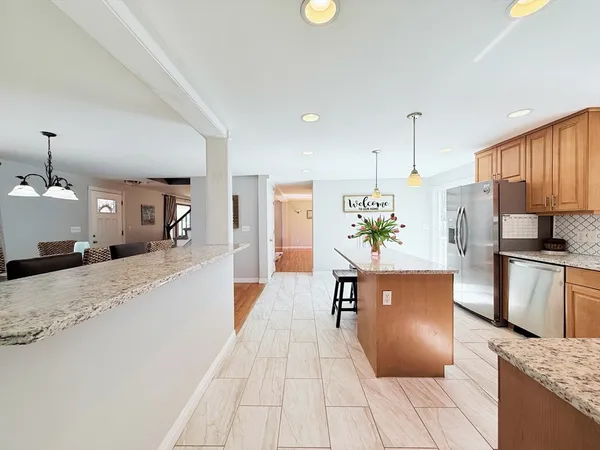 $599,000 | 6 Sunrise Avenue, Auburn, MA 01501