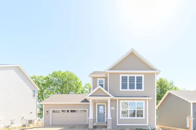 $449,900 | 1125 Hickory Hills, Sun Prairie, WI 53590