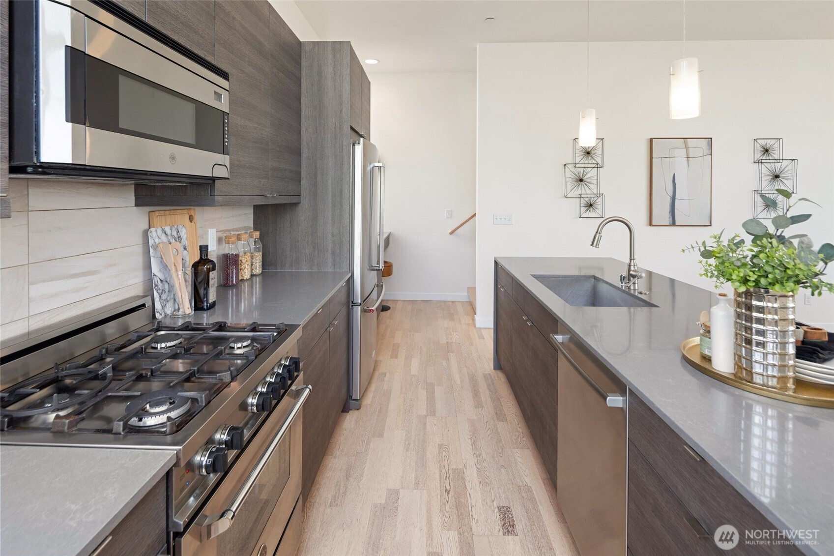 4151 California Avenue Southwest, Unit A Seattle, WA 98116 - Photo 14 of 37 Gallery Image 14