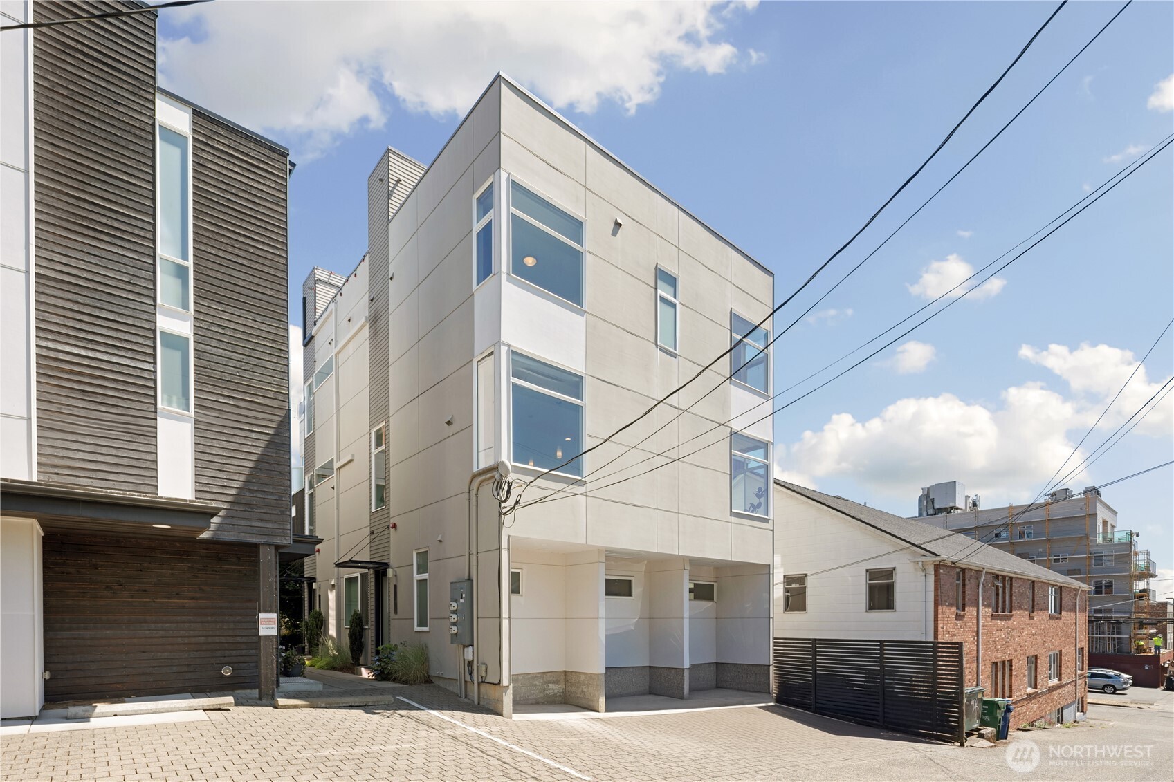 4151 California Avenue Southwest, Unit A Seattle, WA 98116 - Photo 32 of 37 Gallery Image 32