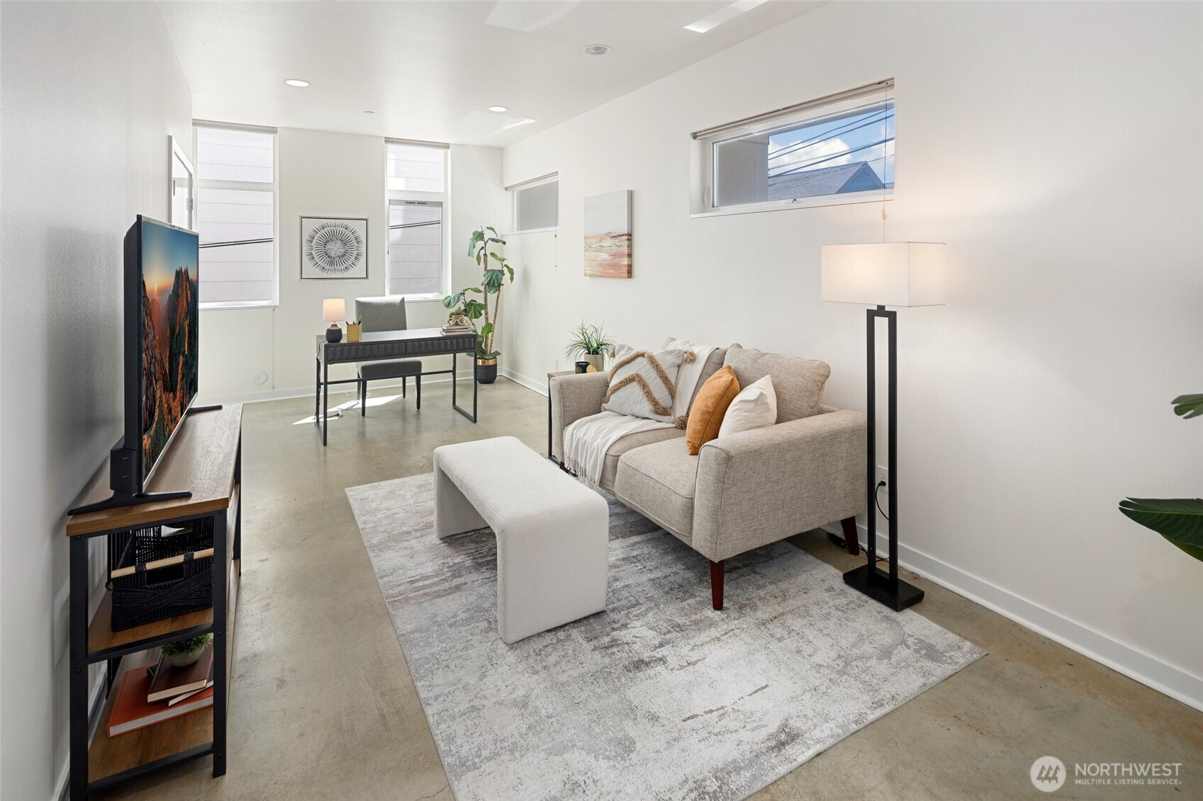 4151 California Avenue Southwest, Unit A Seattle, WA 98116 - Photo 4 of 37 Gallery Image 4