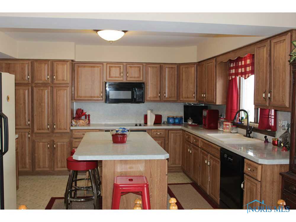 7405 Corduroy Road Oregon, OH 43616 - Photo 6 of 16 Gallery Image 6