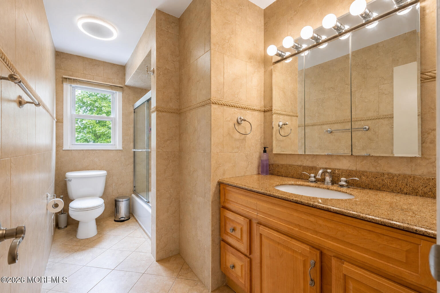 4 Alexander Road East Brunswick, NJ 08816 - Photo 22 of 36 Bath 2