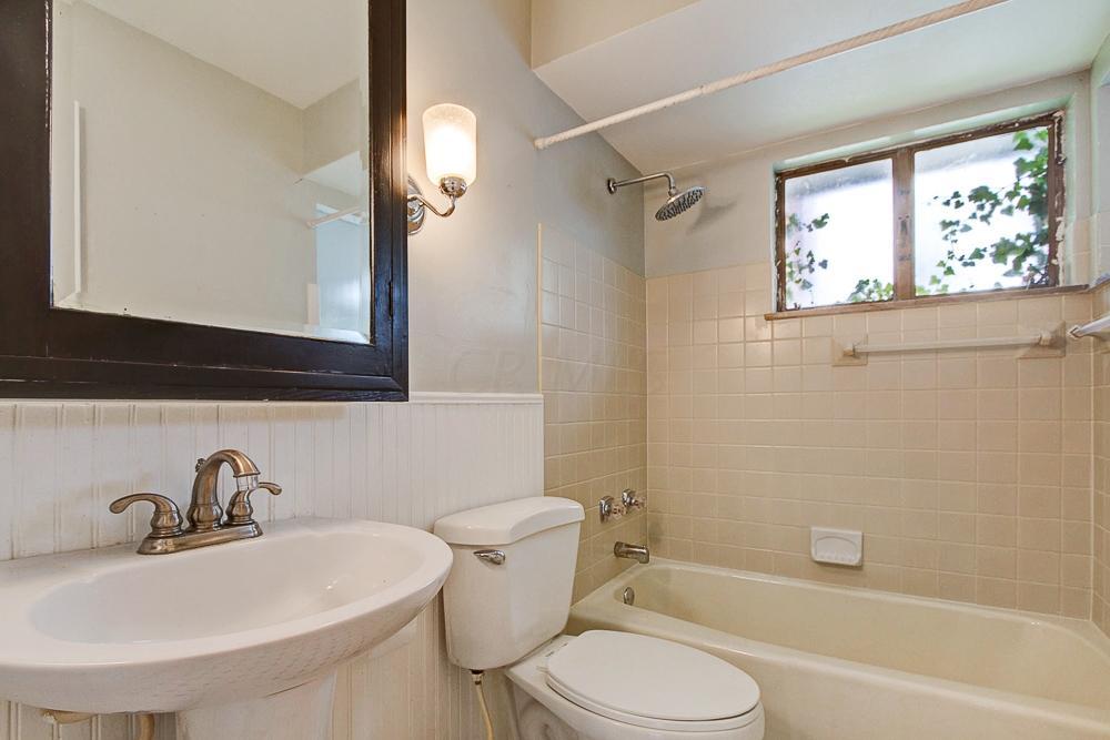 124 North Remington Road Columbus, OH 43209 - Photo 22 of 28