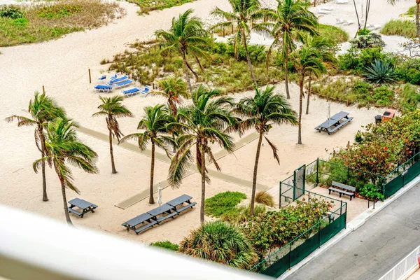 $423,900 | 750 North Ocean Boulevard, Unit 604, Pompano Beach, FL 33062