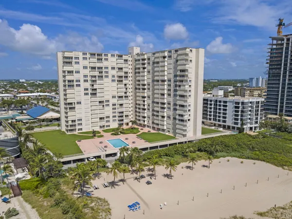 $423,900 | 750 North Ocean Boulevard, Unit 604, Pompano Beach, FL 33062