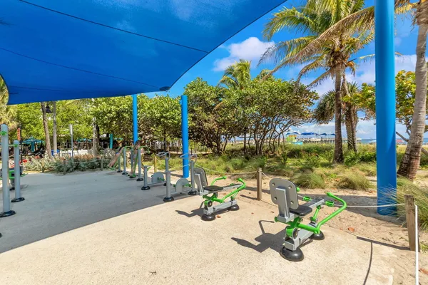 $423,900 | 750 North Ocean Boulevard, Unit 604, Pompano Beach, FL 33062