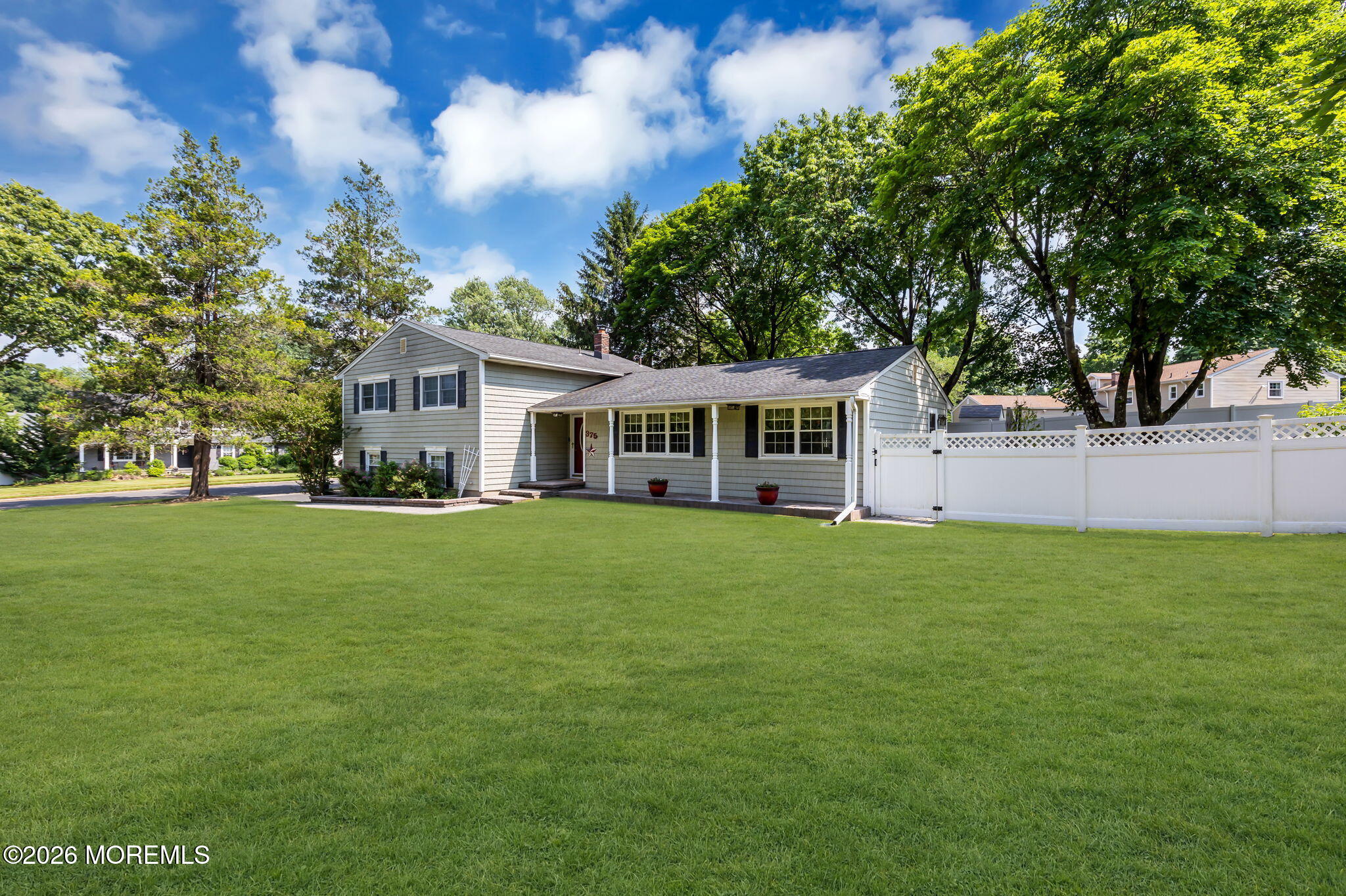 375 Oak Hill Road Red Bank, NJ 07701 - Photo 6 of 84 6-web-or-mls-3F1A4131-1