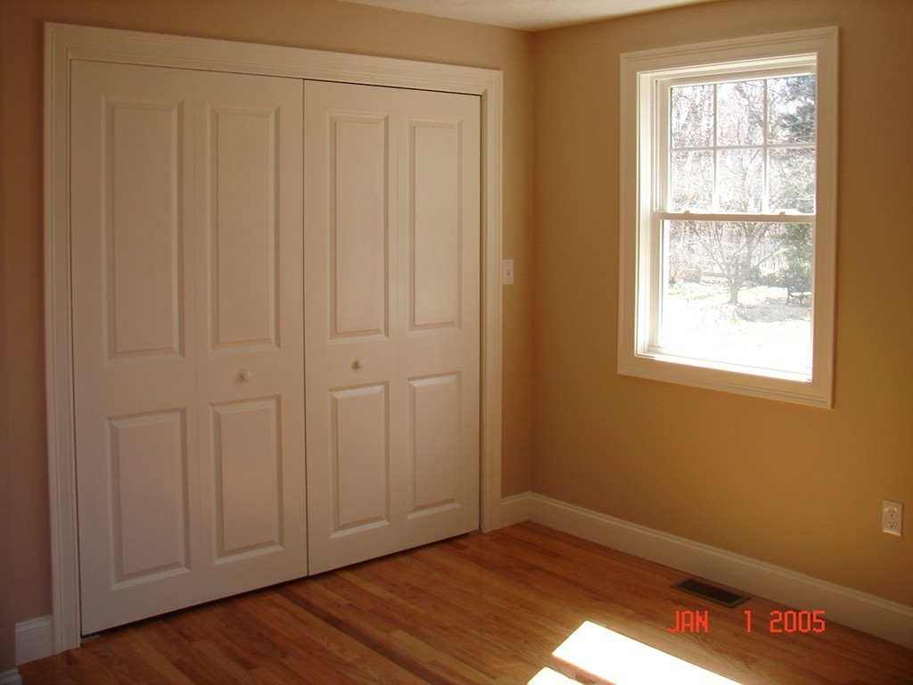 136 Lower Gore Road Webster, MA 01570 - Photo 8 of 30