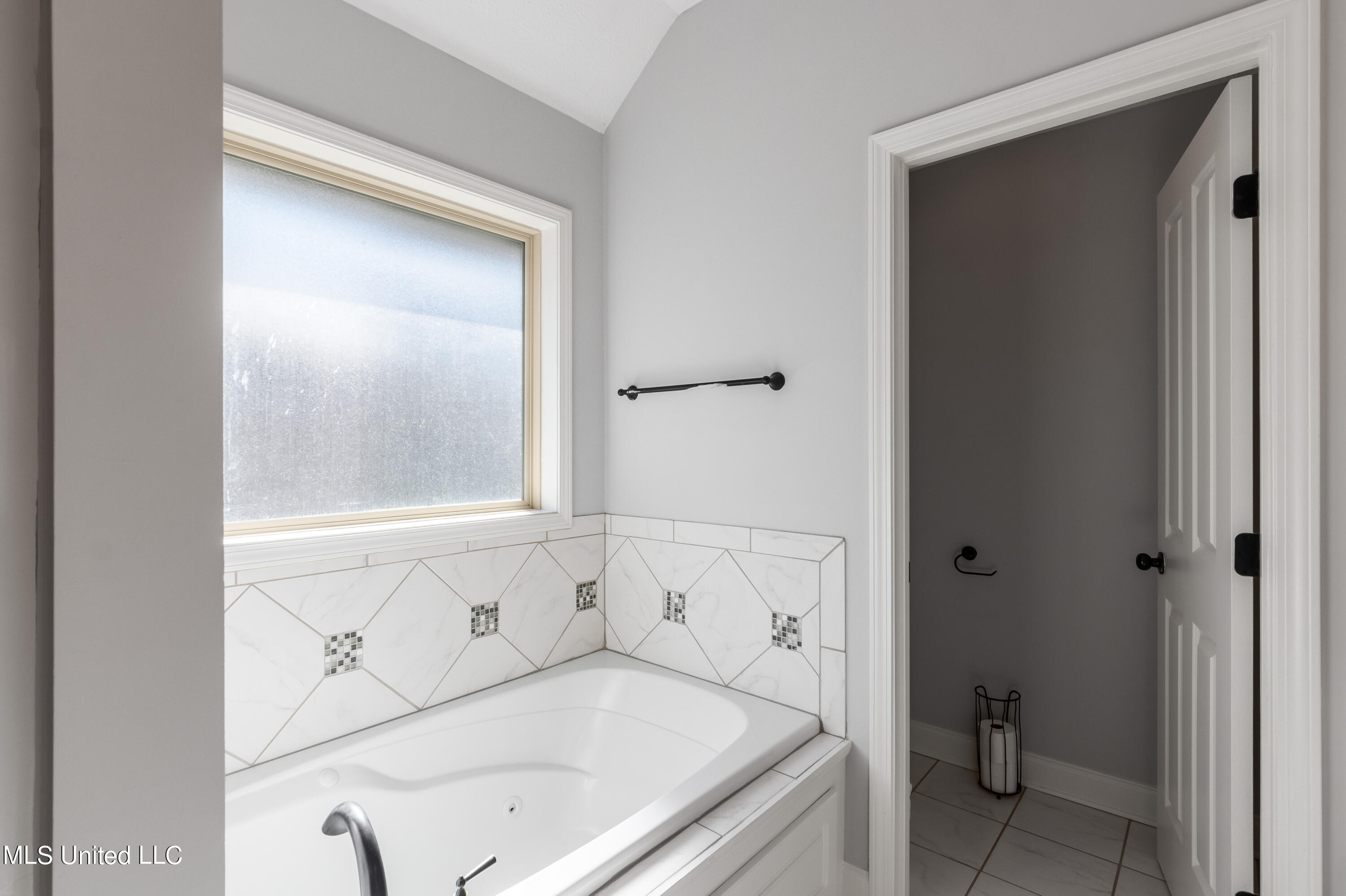 169 Harvey Circle Canton, MS 39046 - Photo 16 of 21 169 Harvey Circle-18