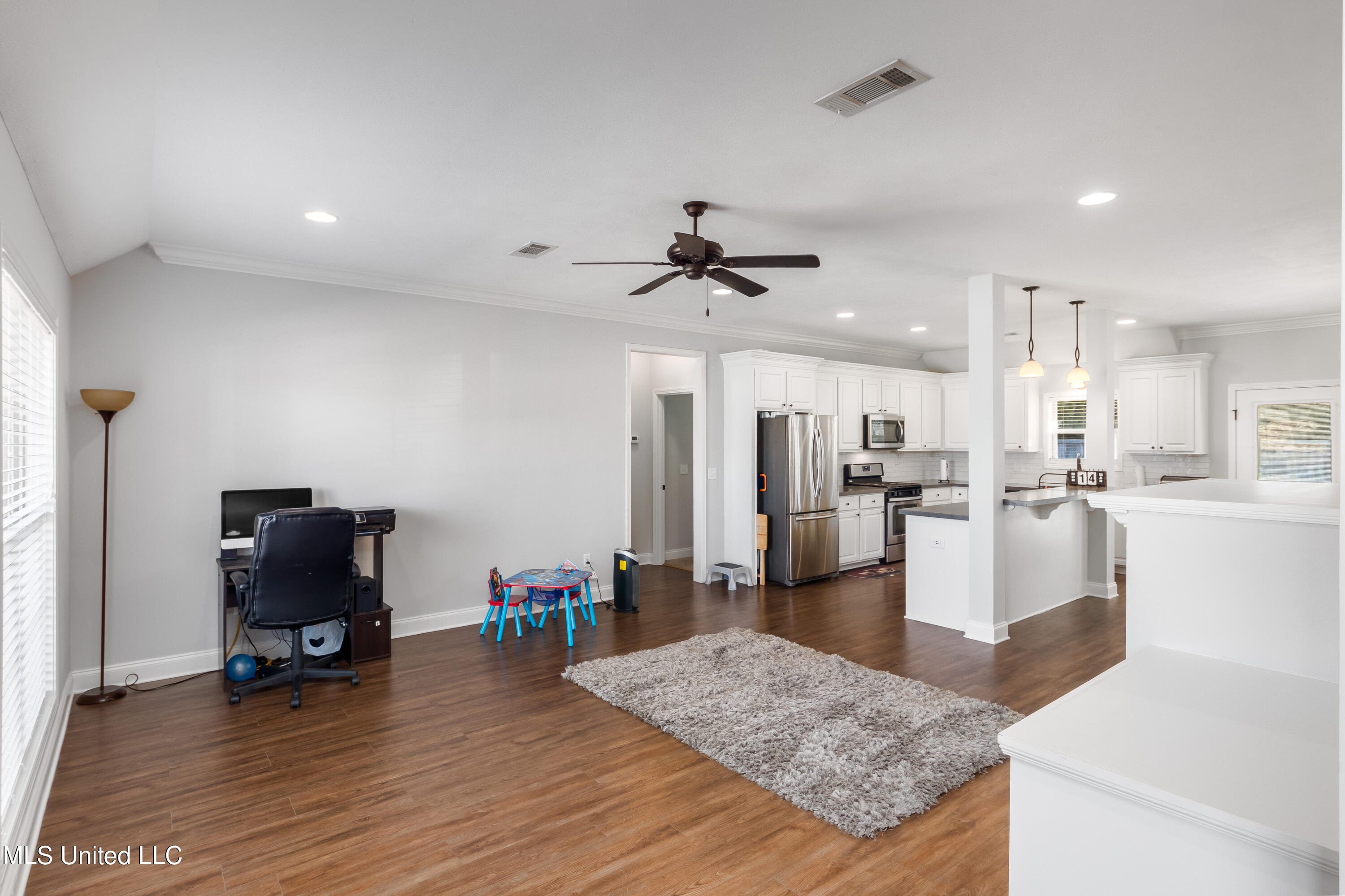 169 Harvey Circle Canton, MS 39046 - Photo 4 of 21 169 Harvey Circle-7