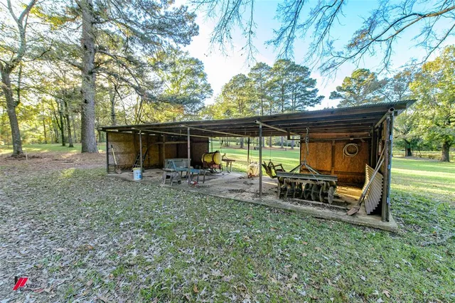 a view of outdoor space yard and patio