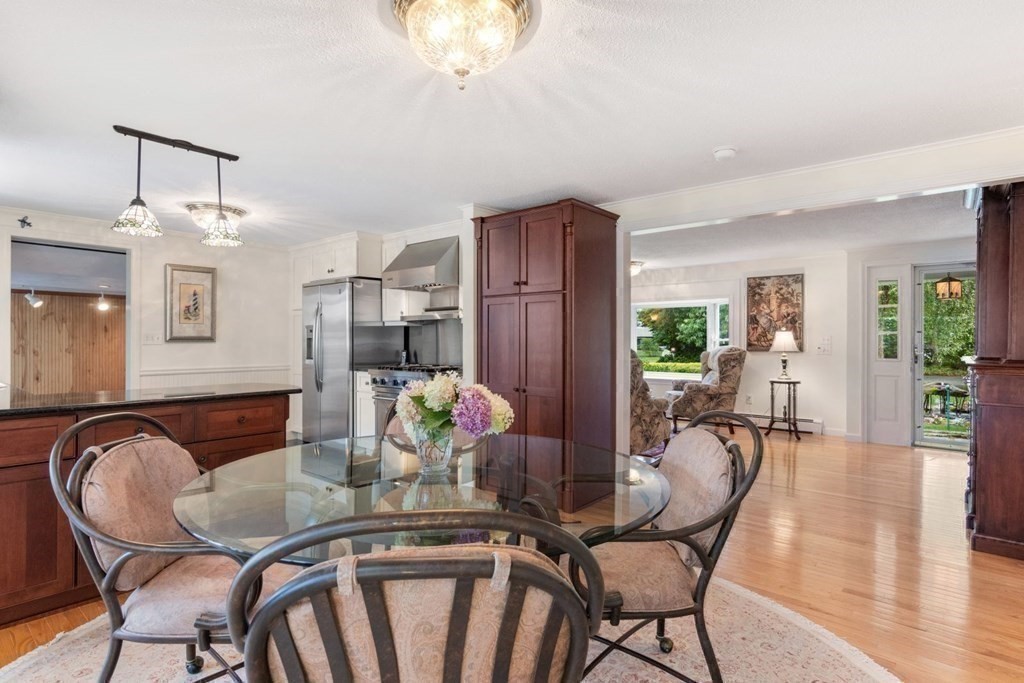 3 Farnum Road Bourne, MA 02532 - Photo 11 of 38