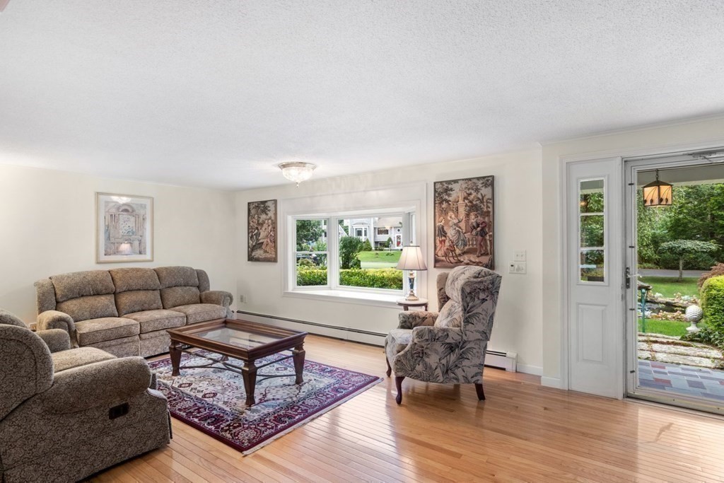 3 Farnum Road Bourne, MA 02532 - Photo 12 of 38