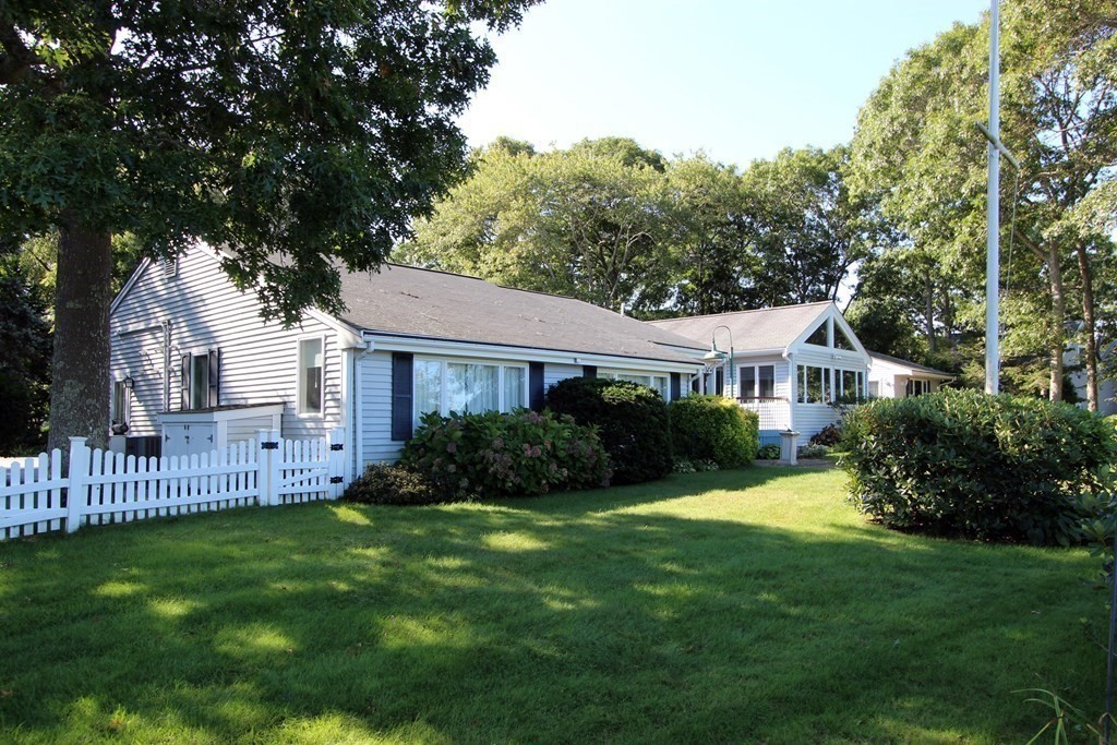 3 Farnum Road Bourne, MA 02532 - Photo 16 of 38