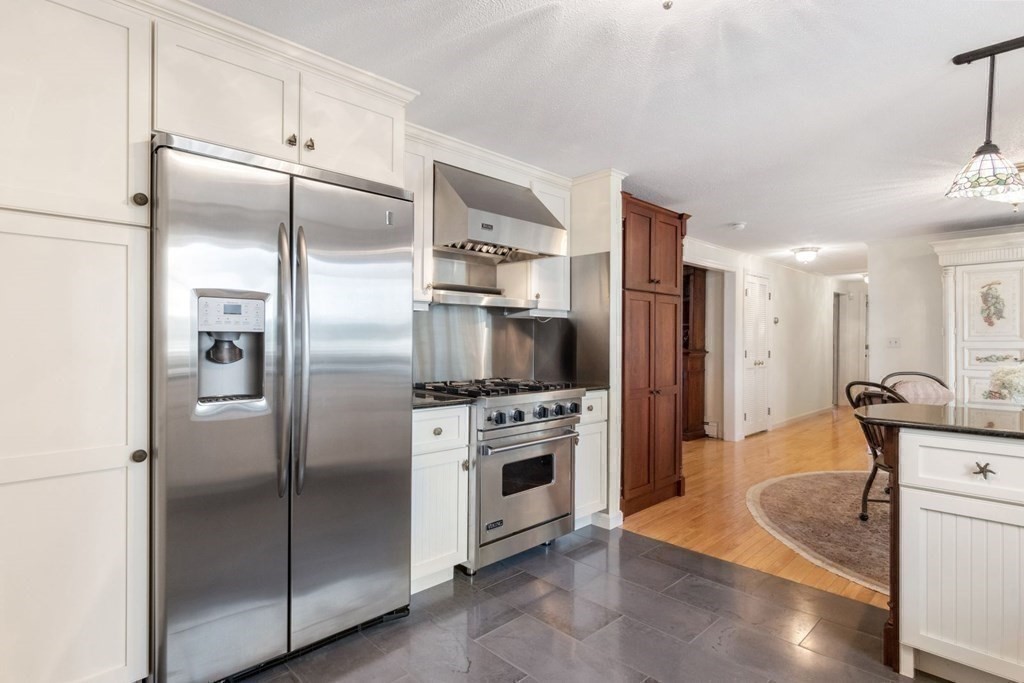 3 Farnum Road Bourne, MA 02532 - Photo 7 of 38