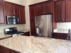 $3,200 | 4415 Carondelet Street, New Orleans, LA 70115