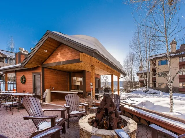 a building outdoor space with patio furniture