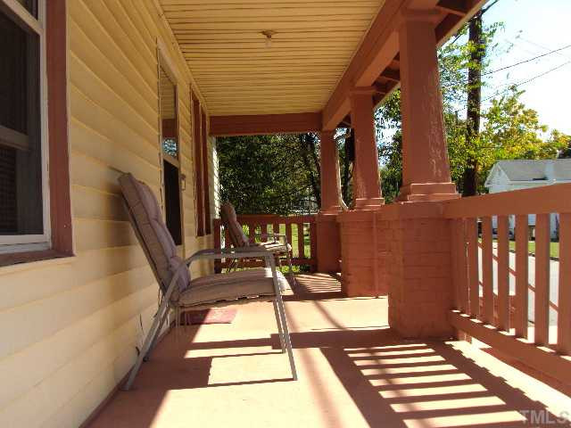 313 East Lee Street Raleigh, NC 27601 - Photo 7 of 8 a view of a patio with wooden floor