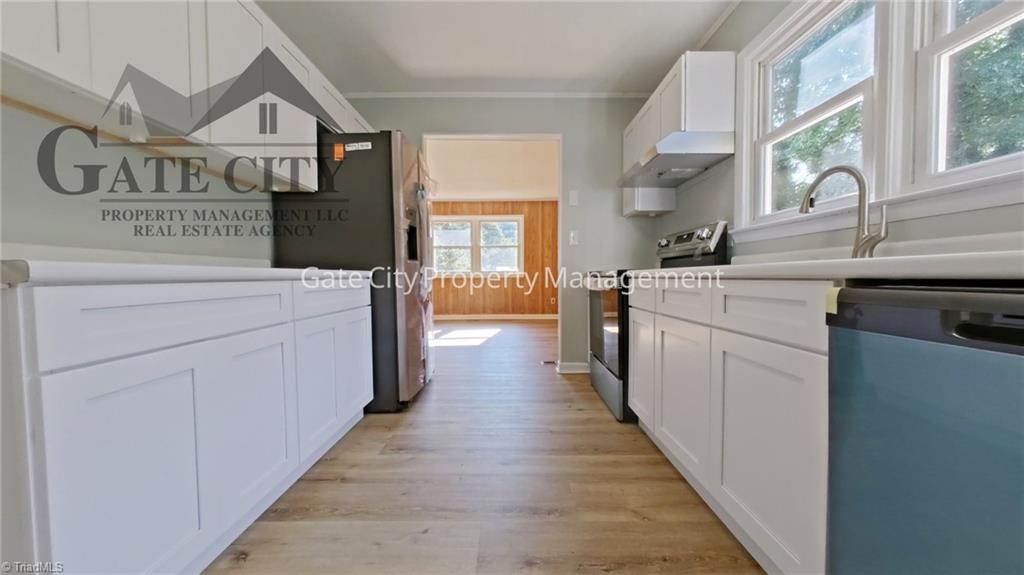 3205 Pine Valley Road High Point, NC 27265 - Photo 3 of 13 Gallery Image 3