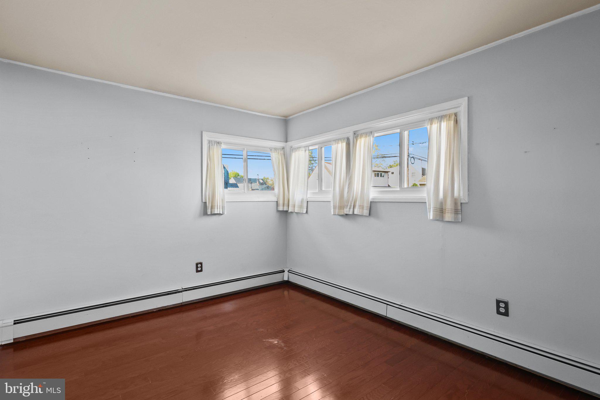 11 Hawk Road Levittown, PA 19056 - Photo 15 of 35 3rd Bedroom