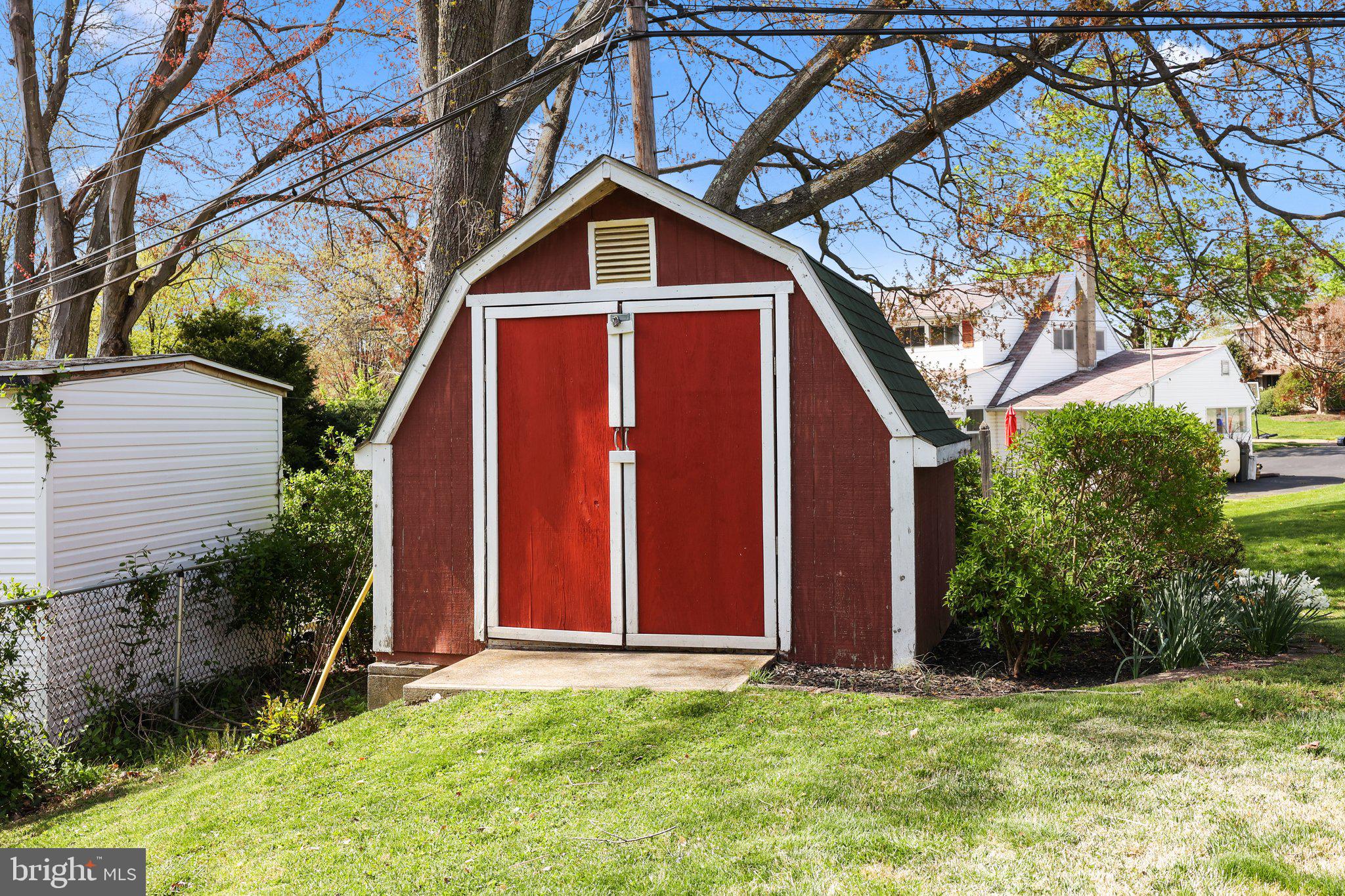 11 Hawk Road Levittown, PA 19056 - Photo 30 of 35 Shed