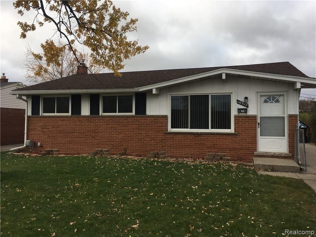 30953 Calahan Road Roseville, MI 48066 - Photo 1 of 14