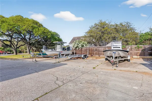 $204,000 | 302 St Andrews Street, Unit G203, Rockport, TX 78382