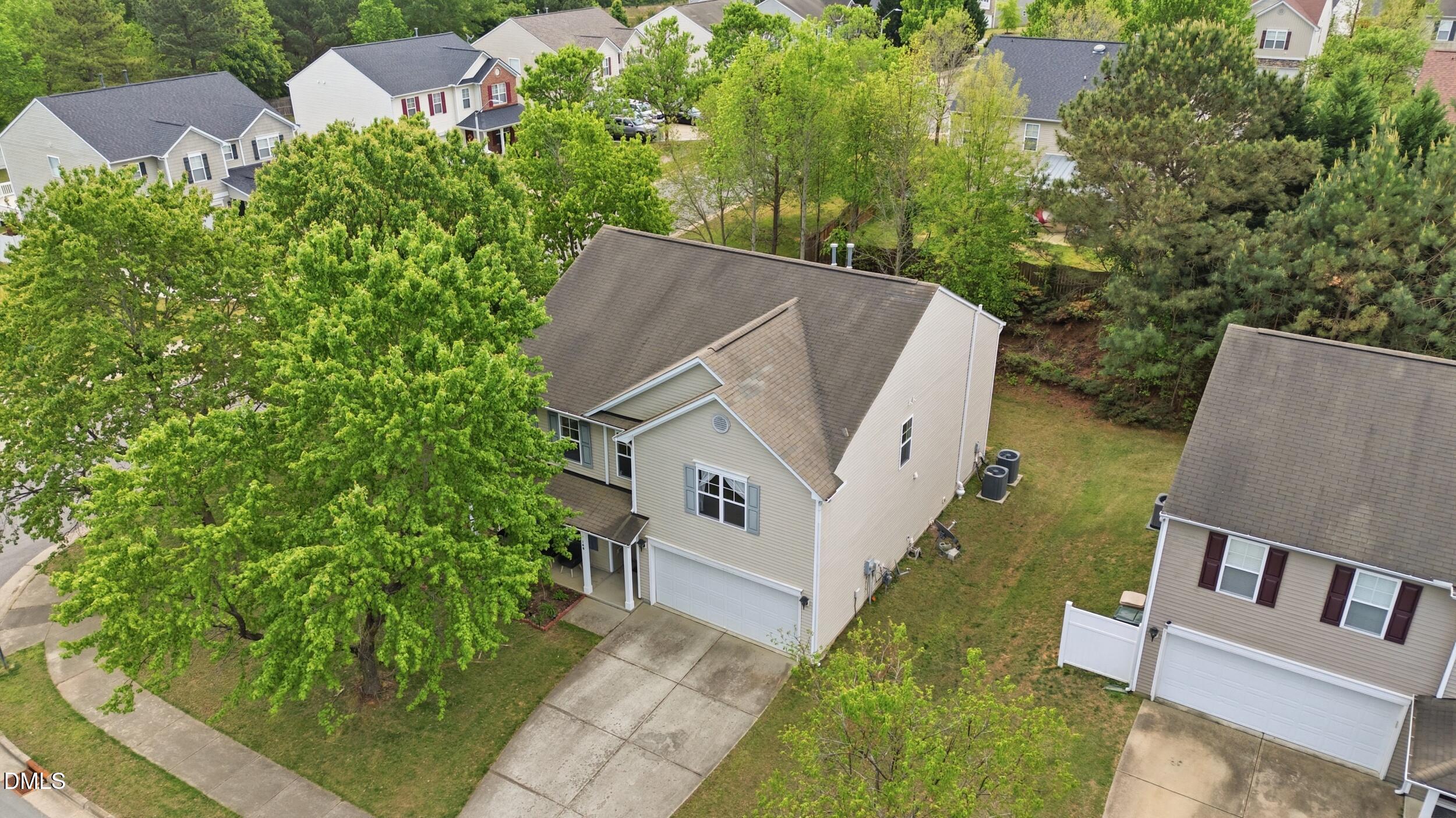 148 Brockton Ridge Drive Garner, NC 27529 - Photo 29 of 39 an aerial view of a house