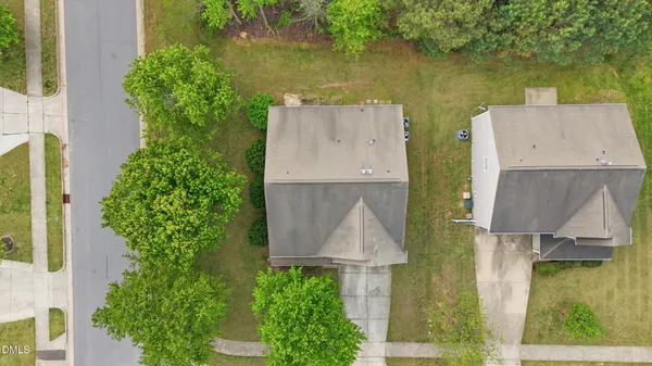 a view of backyard of house