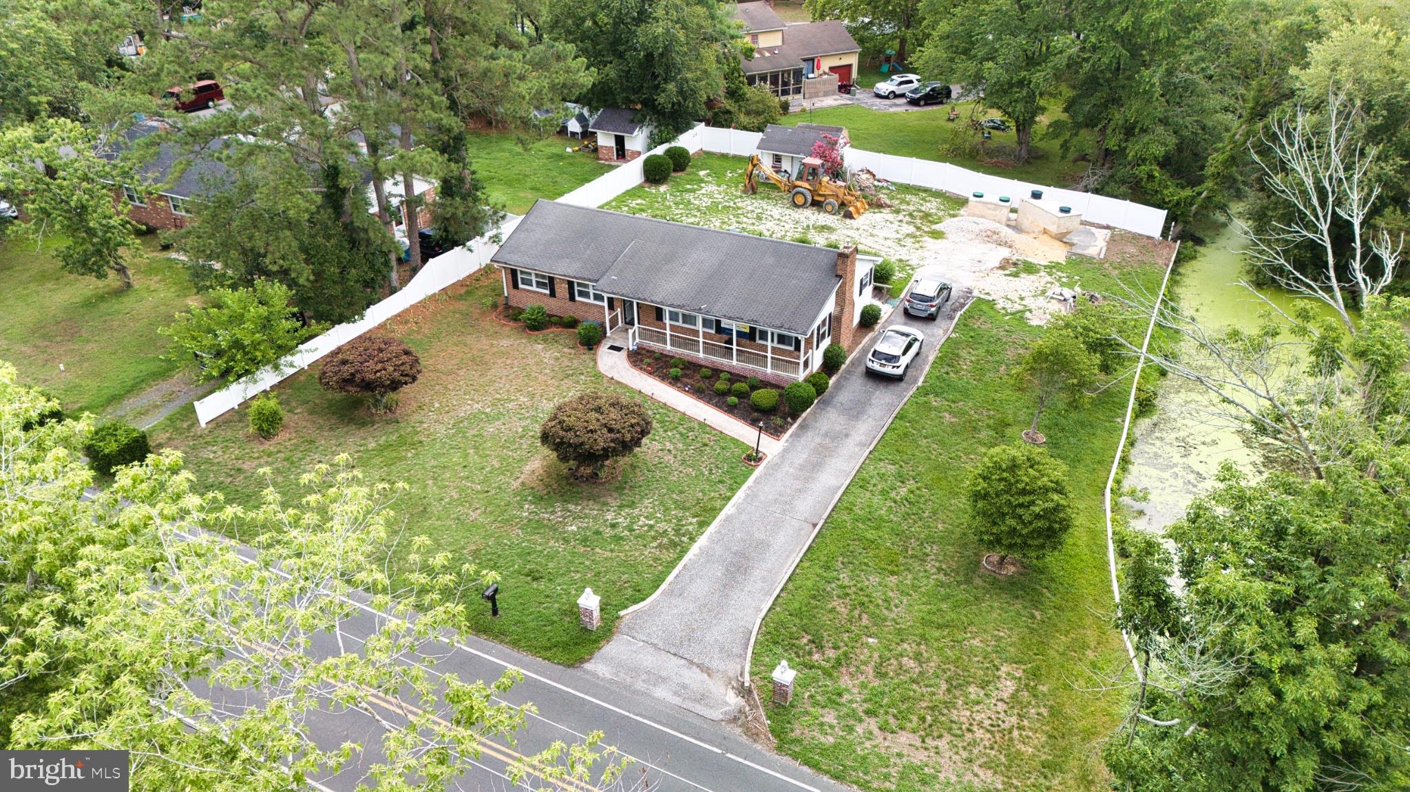 503 Gunby Road Salisbury, MD 21804 - Photo 3 of 36 Charming home with spacious yard.