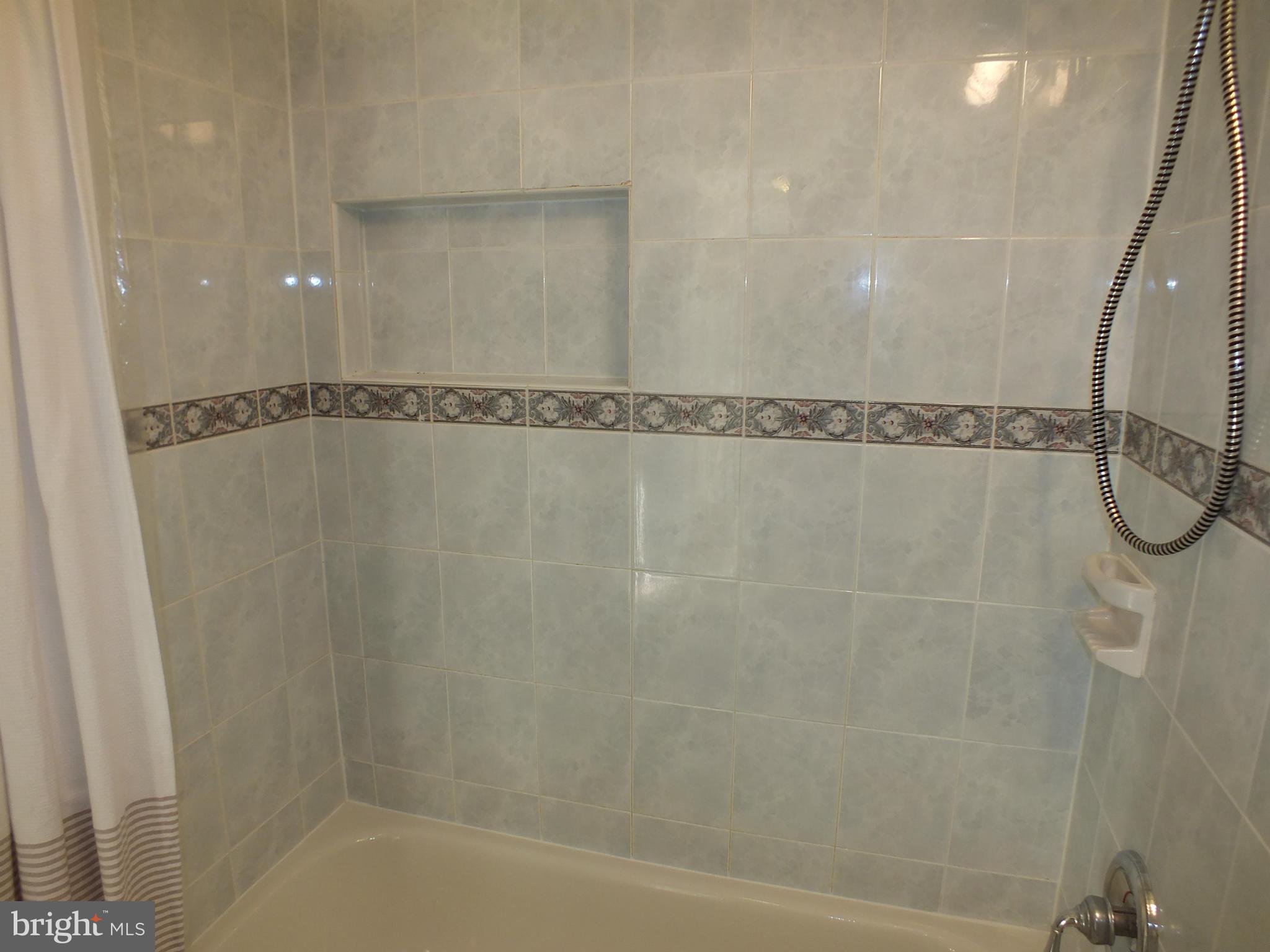 6938 Oak Ridge Road Falls Church, VA 22042 - Photo 18 of 29 Bath