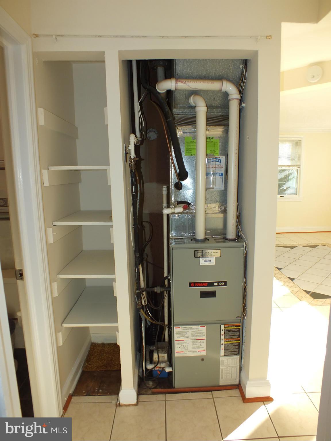 6938 Oak Ridge Road Falls Church, VA 22042 - Photo 23 of 29 High Efficient Furnace (90%+)