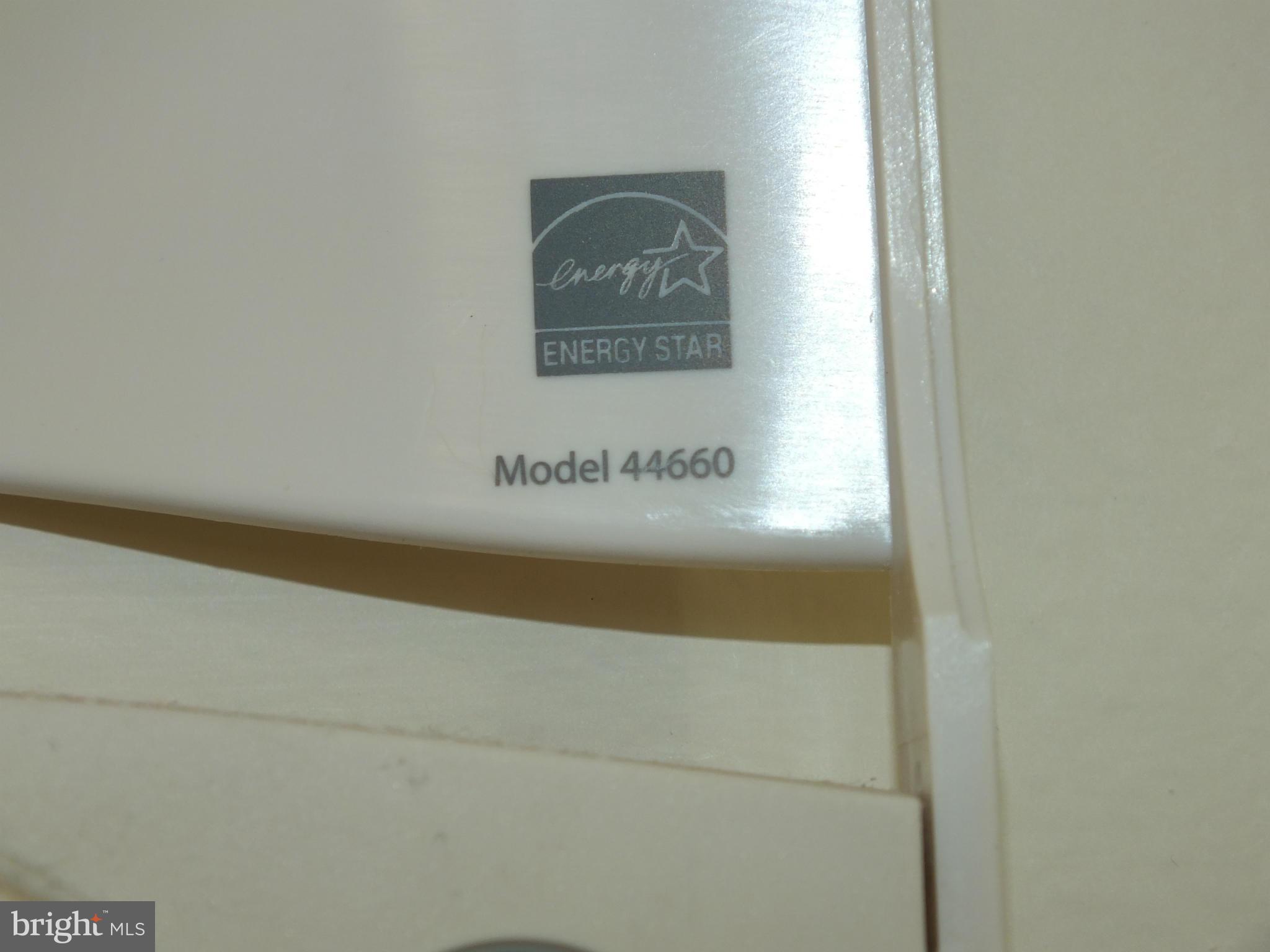 6938 Oak Ridge Road Falls Church, VA 22042 - Photo 24 of 29 Energy Start Programmable Thermostat
