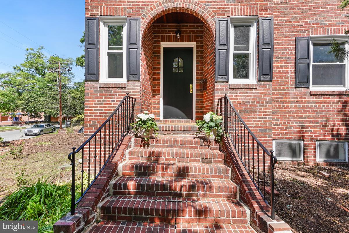 6600 Queens Chapel Road University Park, MD 20782 - Photo 2 of 72 Six bedrooms and five bath home