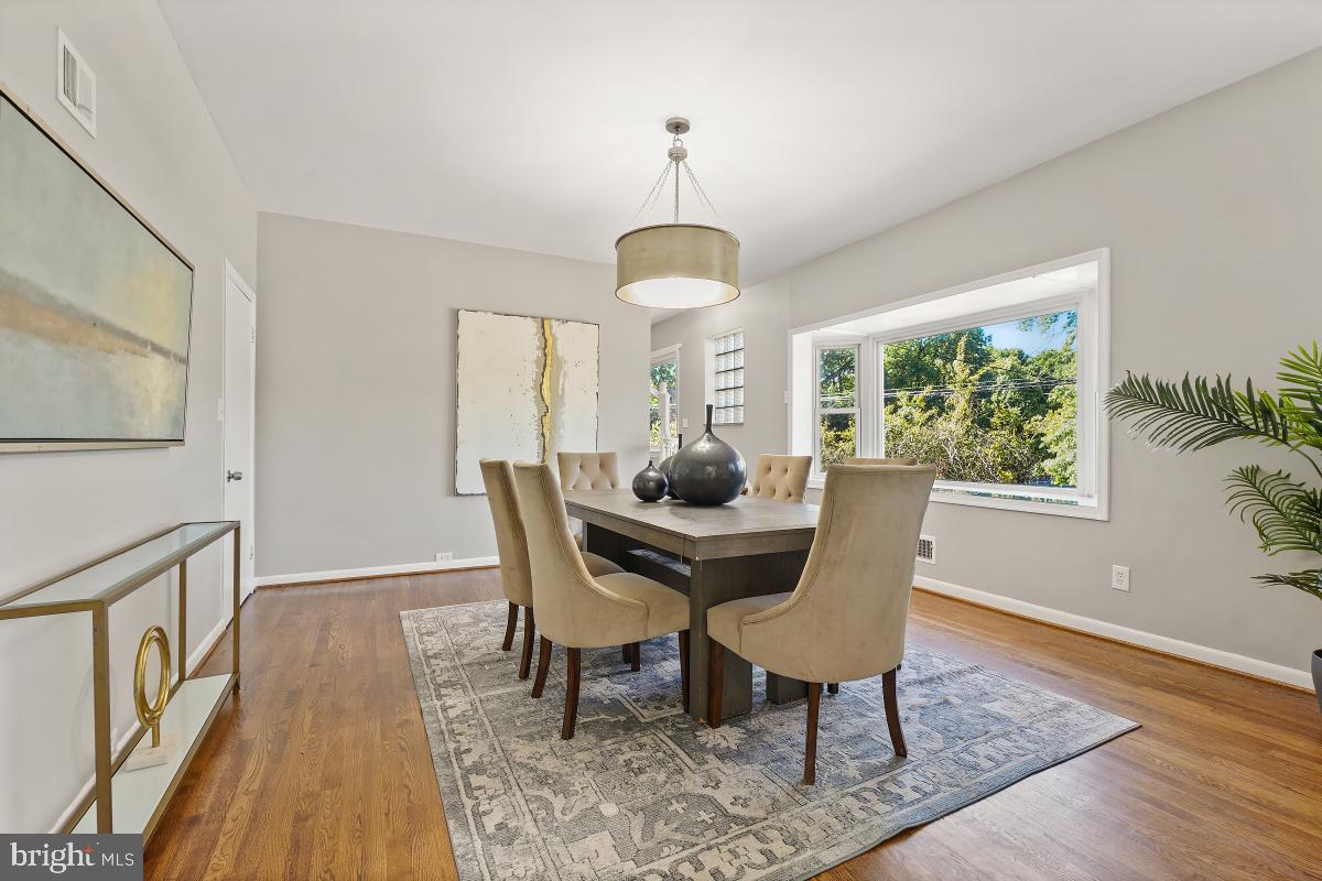 6600 Queens Chapel Road University Park, MD 20782 - Photo 8 of 72 Formal dining room