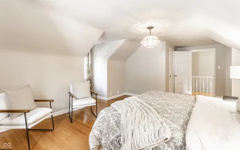 $575,000 | 909 East 58th Street, Indianapolis, IN 46220