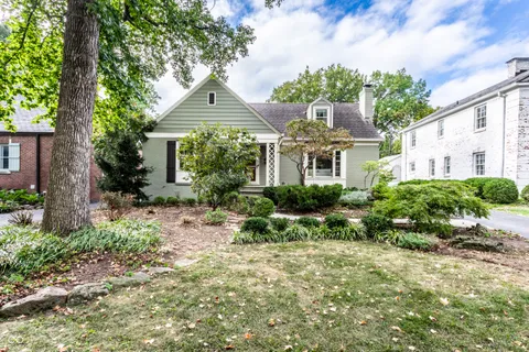 $575,000 | 909 East 58th Street, Indianapolis, IN 46220