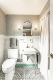 $575,000 | 909 East 58th Street, Indianapolis, IN 46220