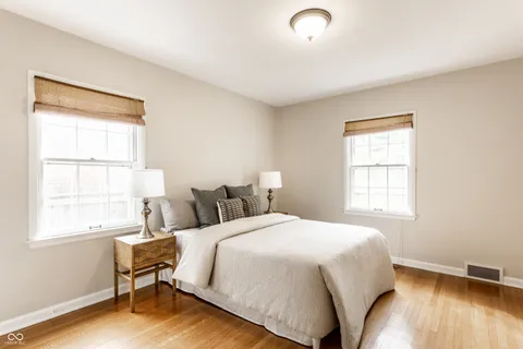 $575,000 | 909 East 58th Street, Indianapolis, IN 46220