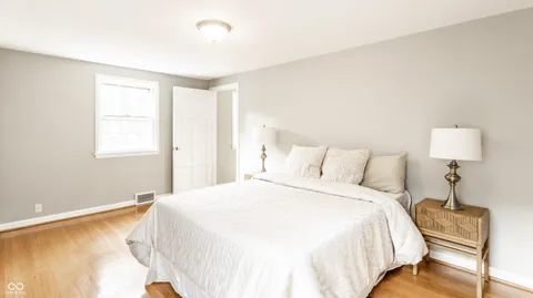 $575,000 | 909 East 58th Street, Indianapolis, IN 46220