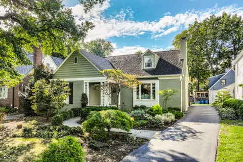 $575,000 | 909 East 58th Street, Indianapolis, IN 46220